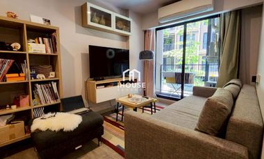 For rent 2 bedrooms condo in Yan Nawa, Bangkok