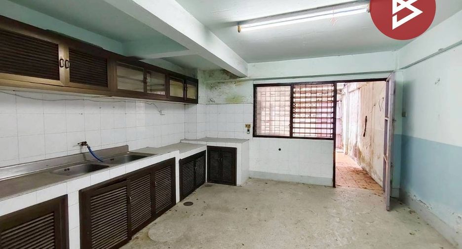 For sale 5 bedrooms retail Space in Bang Bon, Bangkok