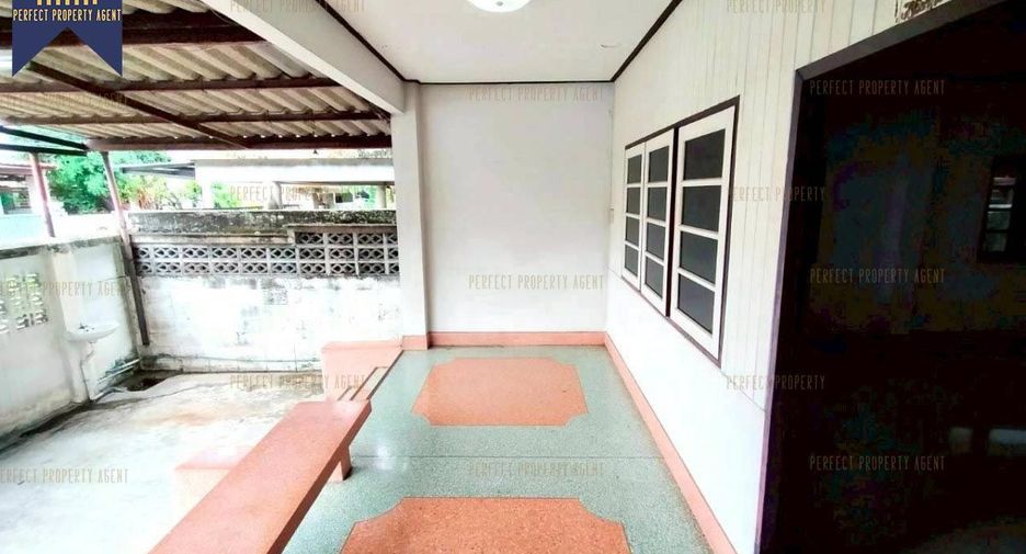 For sale 4 bedrooms house in Suan Luang, Bangkok