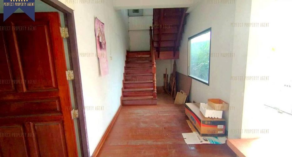 For sale 4 bedrooms house in Suan Luang, Bangkok