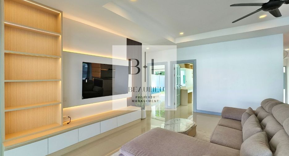 For sale 4 bedrooms house in Huay Yai, Pattaya