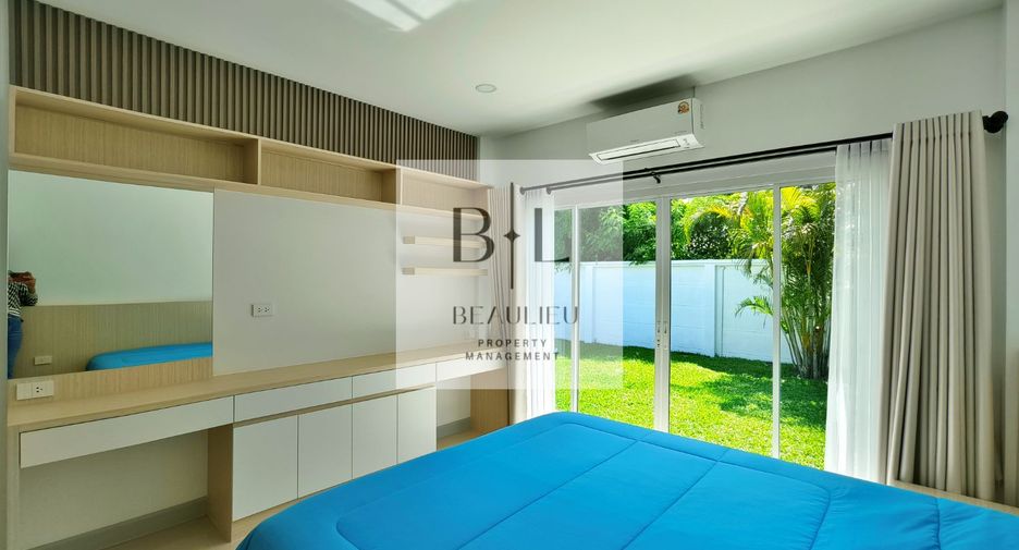 For sale 4 bedrooms house in Huay Yai, Pattaya