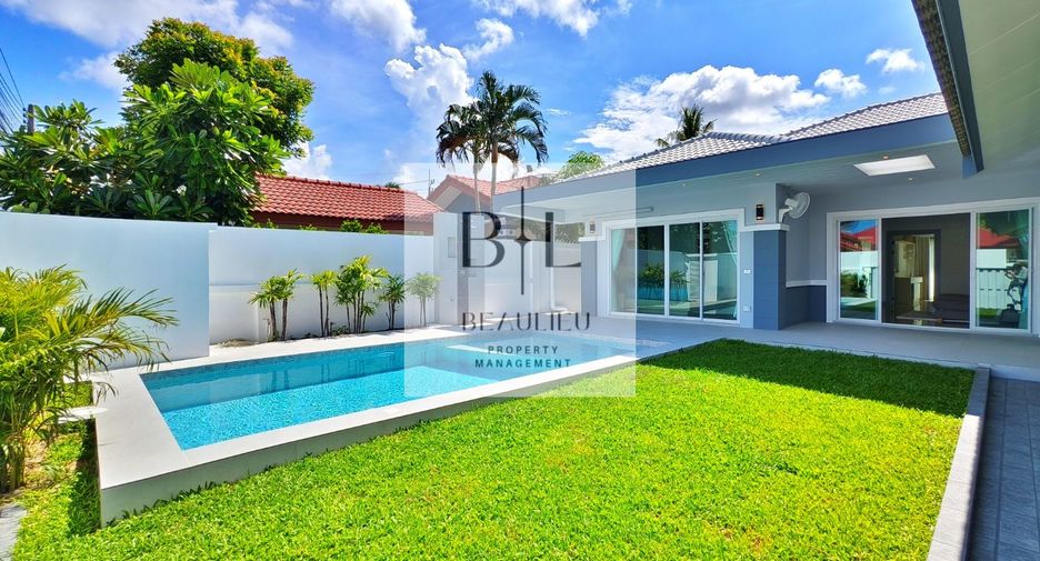 For sale 4 bedrooms house in Huay Yai, Pattaya