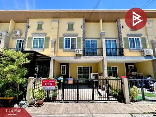 Casa adosada en venta de 4 habitaciones en Si Racha, Chonburi
