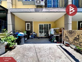 Casa adosada en venta de 4 habitaciones en Si Racha, Chonburi