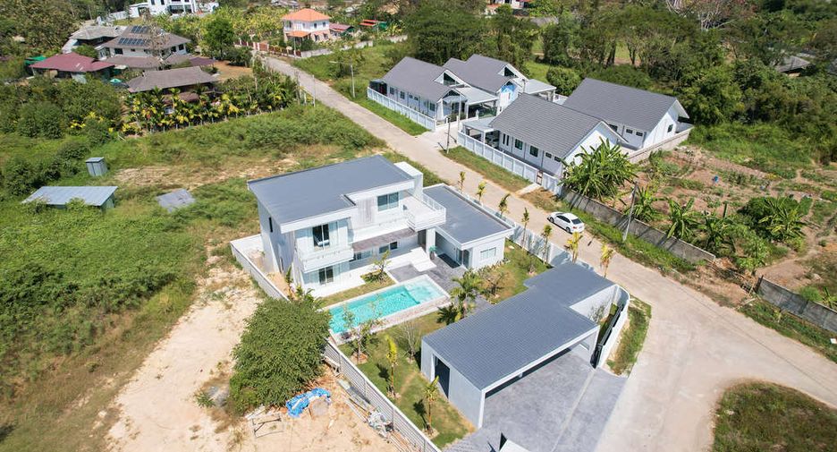For sale 6 bedrooms house in San Sai, Chiang Mai