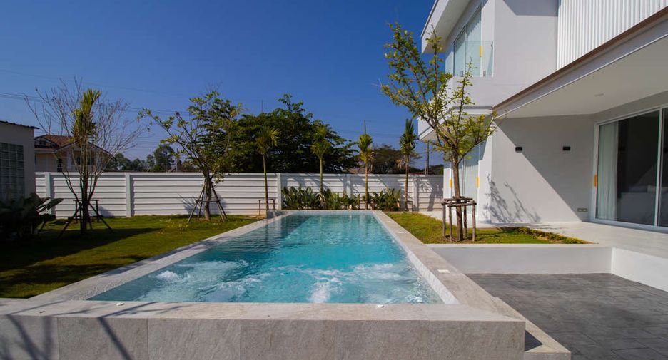 For sale 6 bedrooms house in San Sai, Chiang Mai