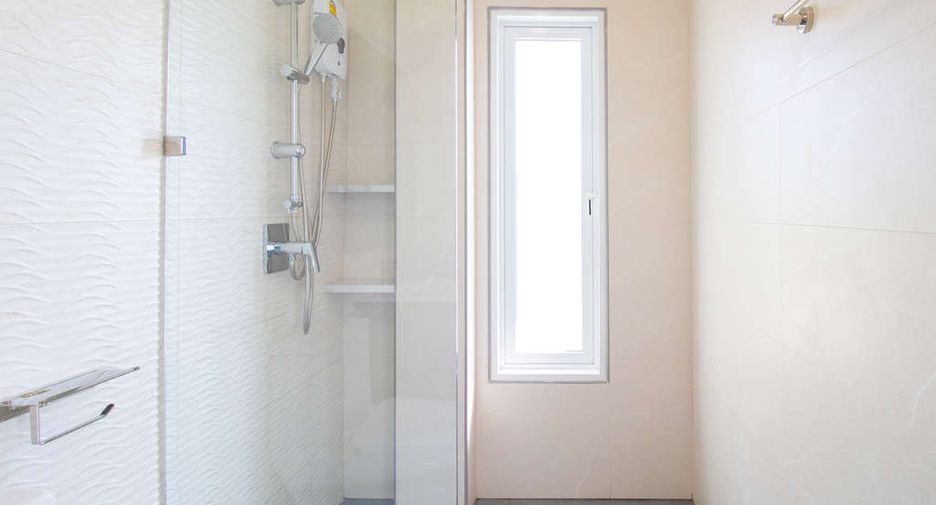 For sale 6 bedrooms house in San Sai, Chiang Mai