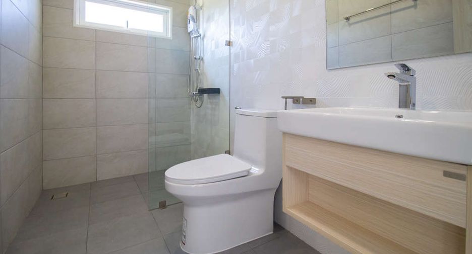 For sale 6 bedrooms house in San Sai, Chiang Mai