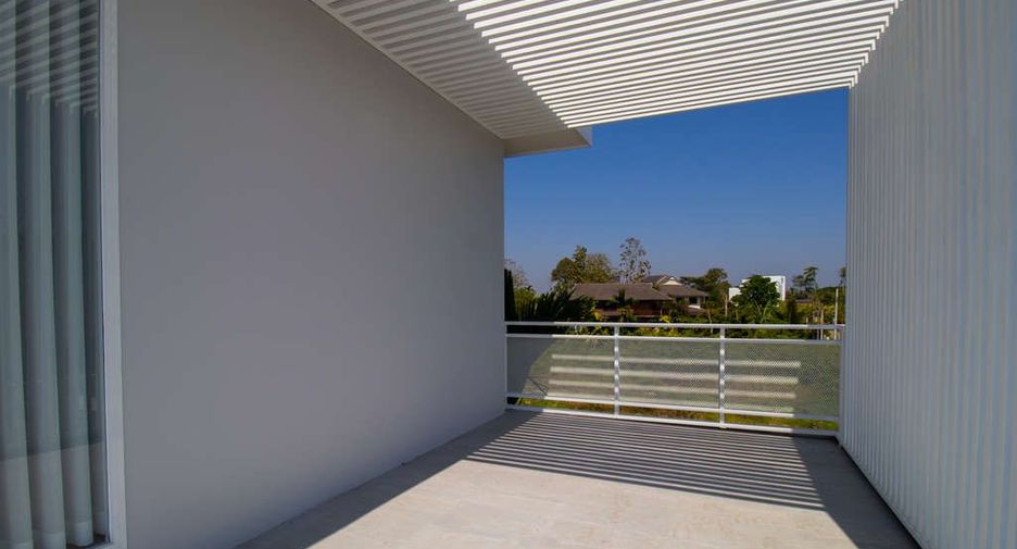 For sale 6 bedrooms house in San Sai, Chiang Mai