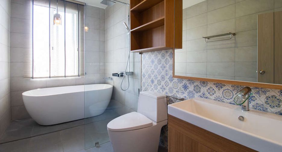For sale 6 bedrooms house in San Sai, Chiang Mai