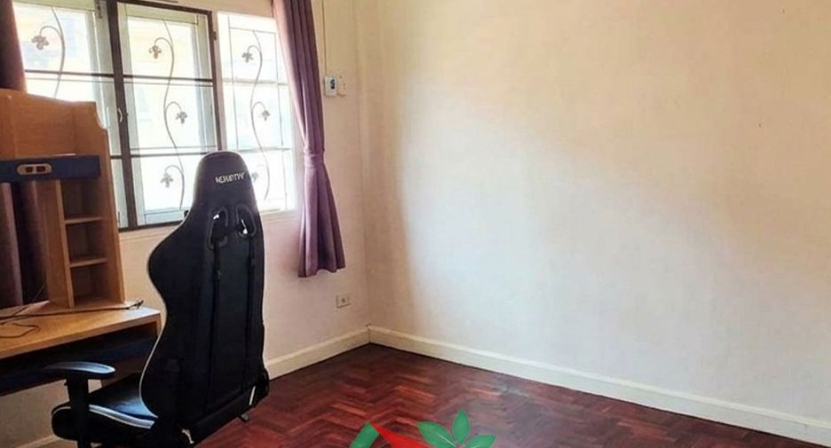 For sale 4 bedrooms house in Nong Khaem, Bangkok