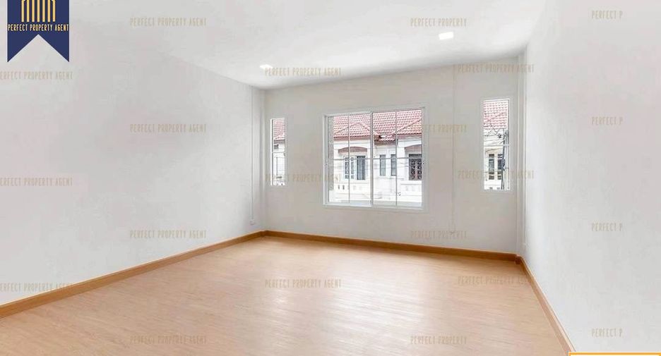 Reihenhaus zum Kauf mit 3 Zimmer in Bang Bua Thong, Nonthaburi