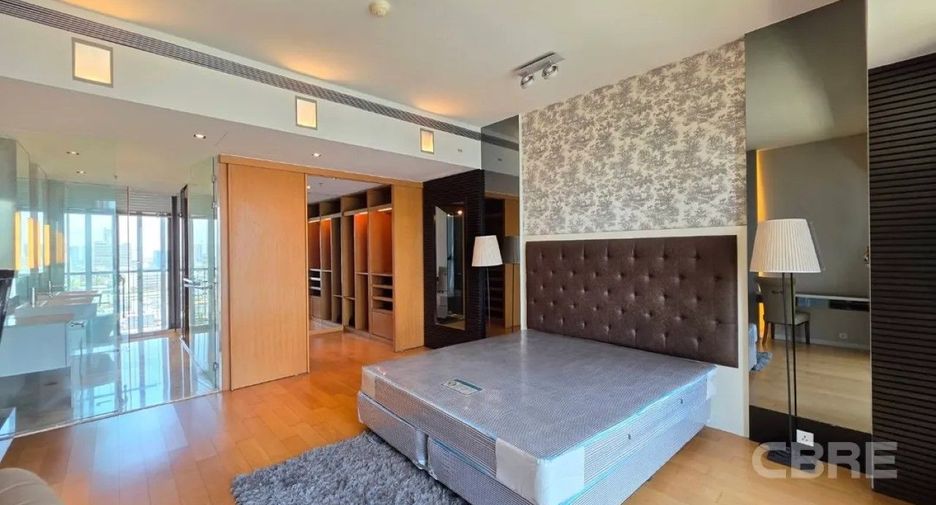 Condo en venta de 3 habitaciones en Sathon, Bangkok