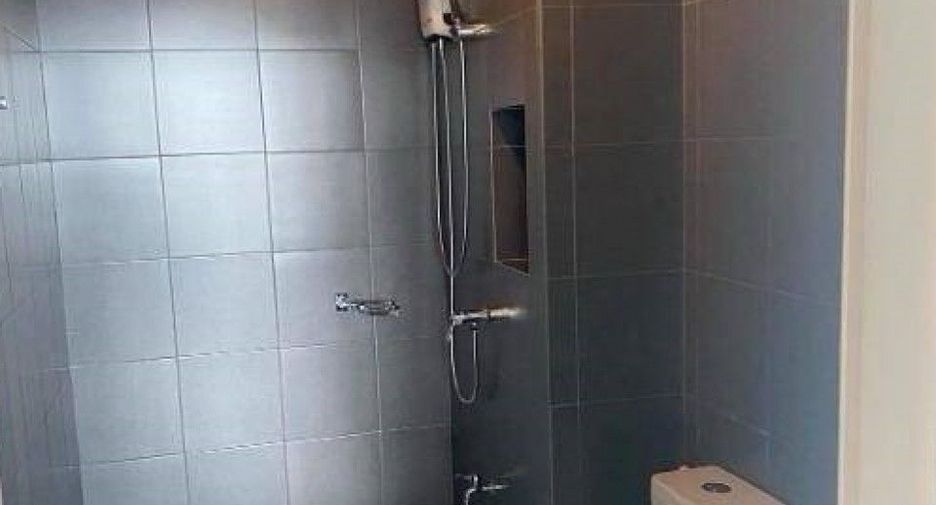 For sale 1 bed condo in Si Racha, Chonburi