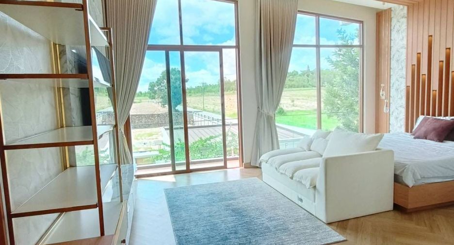 Villa en venta de 5 habitaciones en East Pattaya, Pattaya