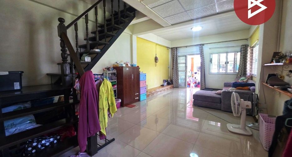 Casa adosada en venta de 2 habitaciones en Bang Bo, Samut Prakan