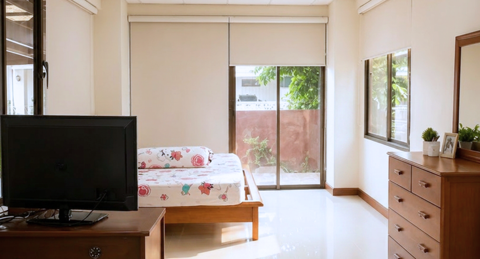 Casa en venta de 4 habitaciones en Lam Luk Ka, Pathum Thani