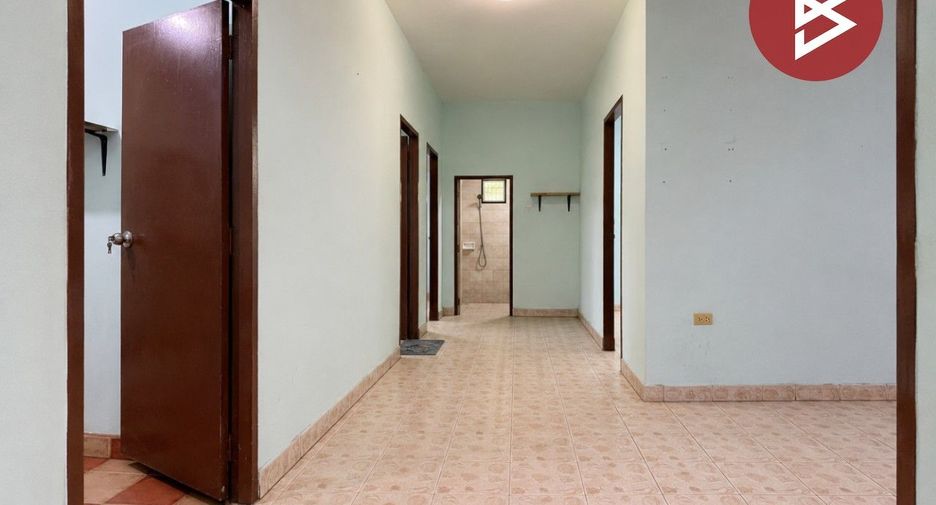 For sale 3 bedrooms house in Si Racha, Chonburi