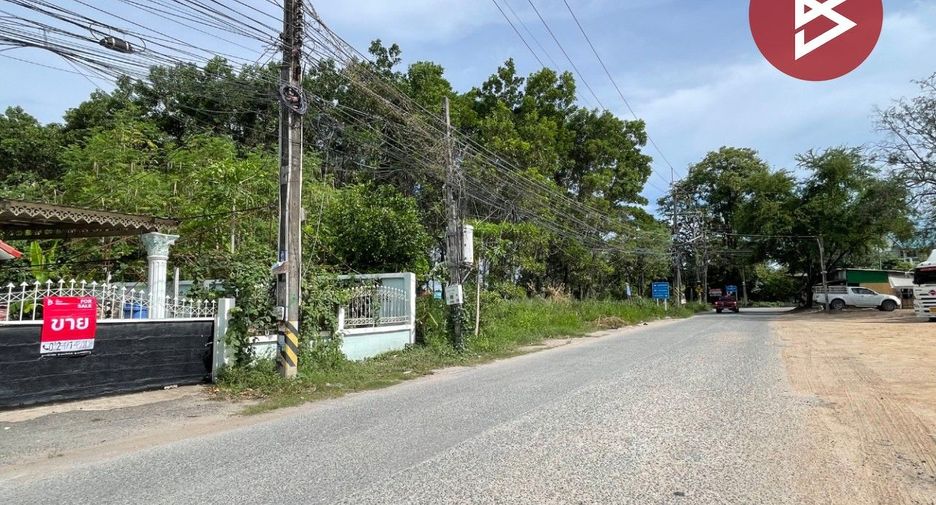 For sale 3 bedrooms house in Si Racha, Chonburi