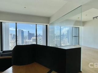 For sale 4 bedrooms condo in Sathon, Bangkok