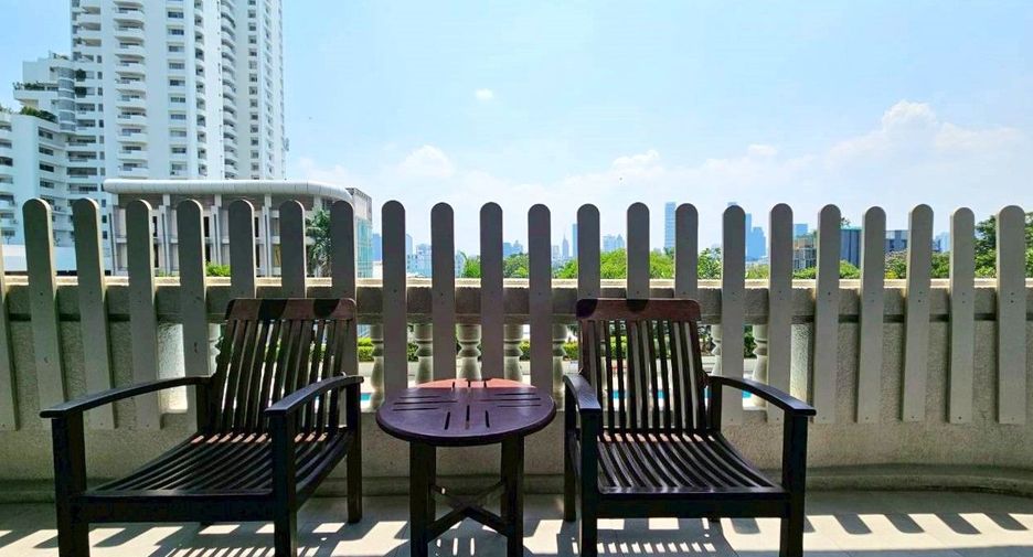 Apartamento en alquiler de 3 habitaciones en Khlong Toei, Bangkok