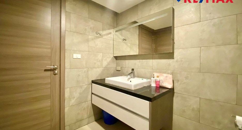 For sale 1 bed condo in Sattahip, Chonburi