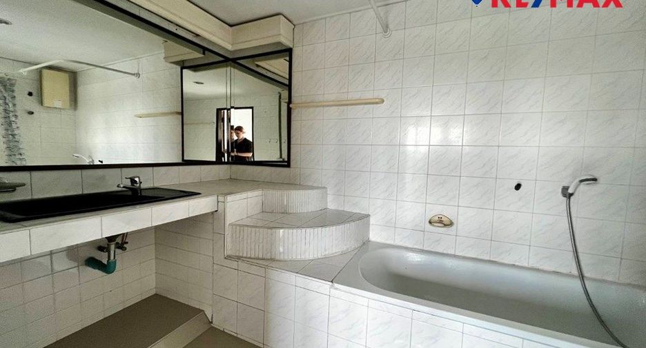 For sale 2 bedrooms condo in Sattahip, Chonburi