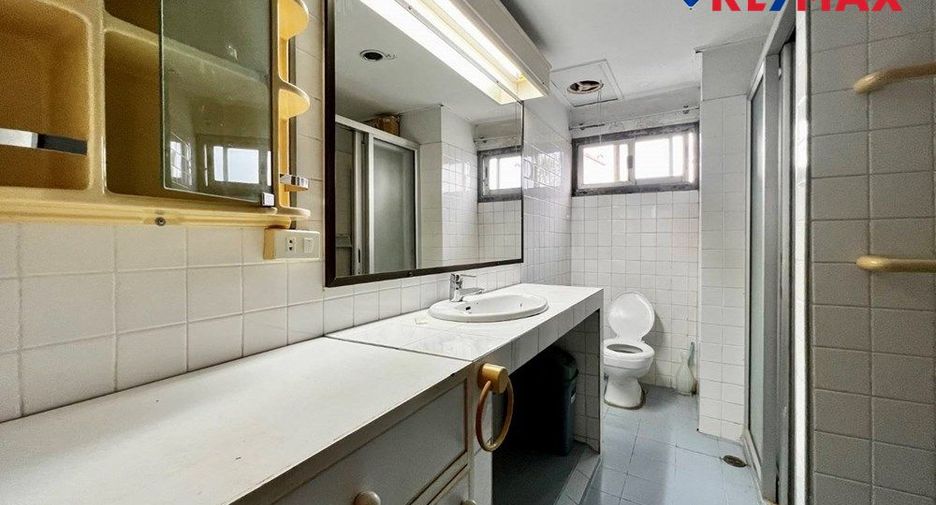 For sale 2 bedrooms condo in Sattahip, Chonburi