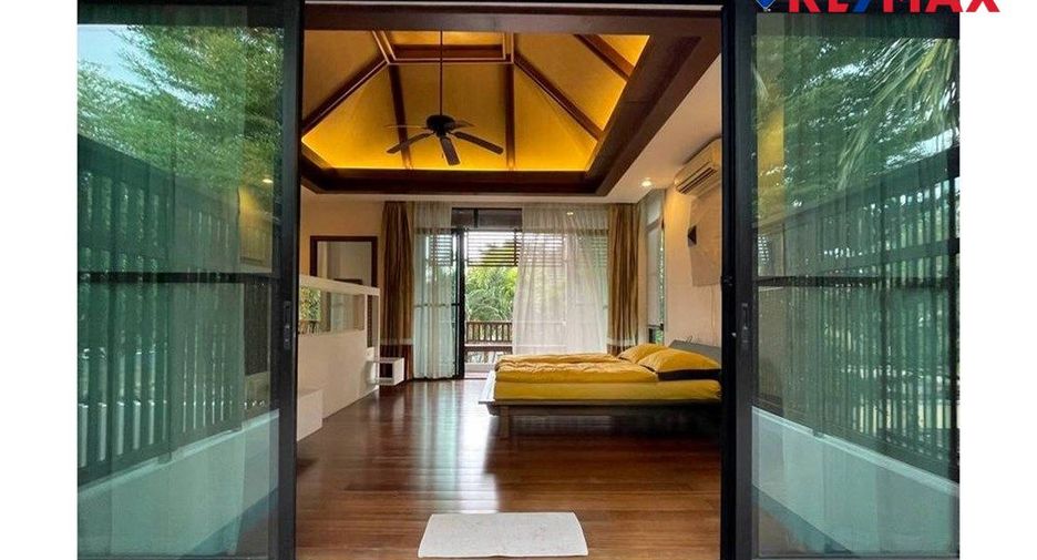 For sale 3 bedrooms house in East Pattaya, Pattaya