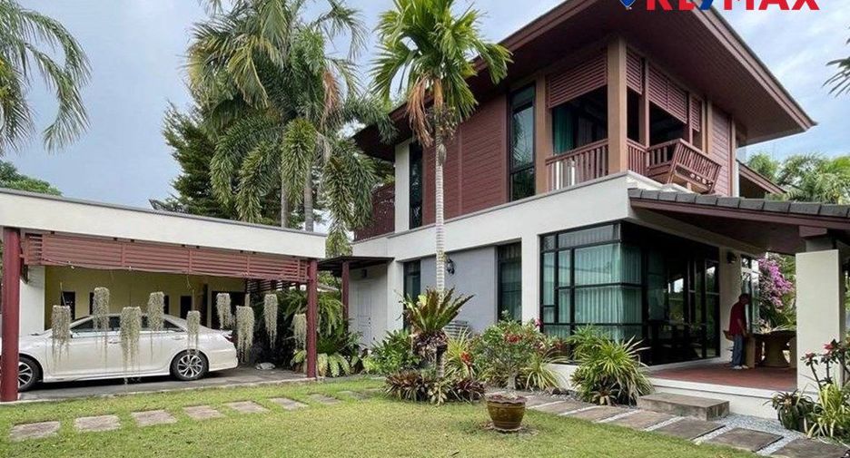 For sale 3 bedrooms house in East Pattaya, Pattaya