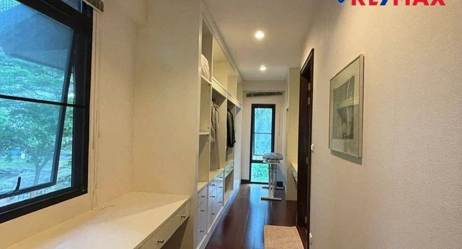 For sale 3 bedrooms house in East Pattaya, Pattaya