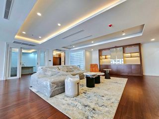 À louer 3 chambres appartement à Khlong Toei, Bangkok