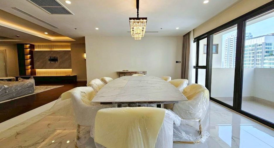 Apartment zur Miete mit 3 Zimmer in Khlong Toei, Bangkok