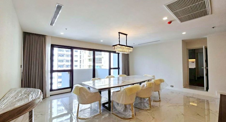 Apartment zur Miete mit 3 Zimmer in Khlong Toei, Bangkok