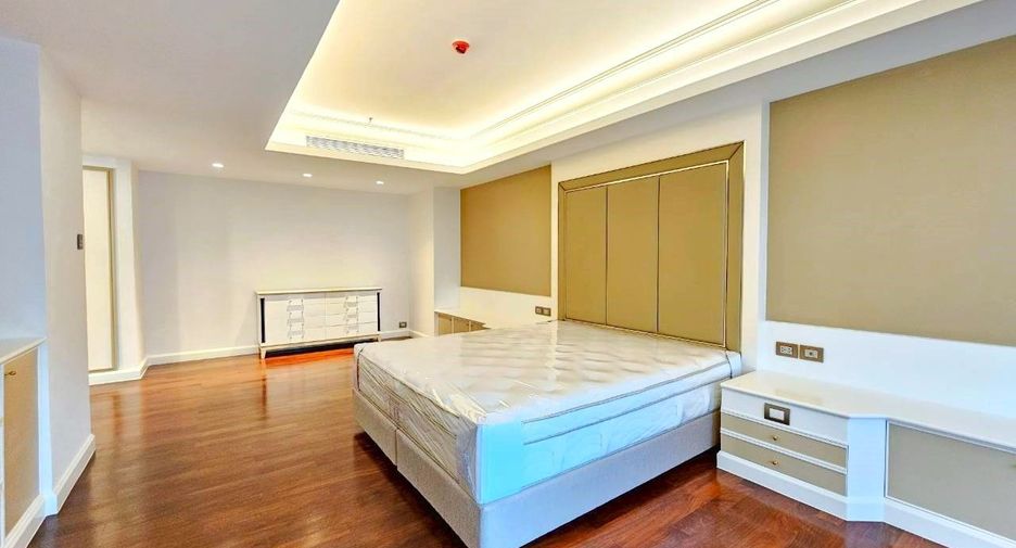 Apartment zur Miete mit 3 Zimmer in Khlong Toei, Bangkok