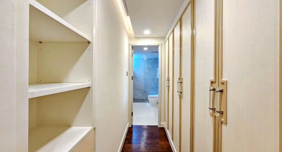 Apartment zur Miete mit 3 Zimmer in Khlong Toei, Bangkok