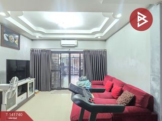 For sale 3 bedrooms townhouse in Mueang Samut Prakan, Samut Prakan