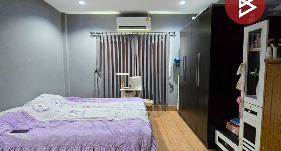 Reihenhaus zum Kauf mit 3 Zimmer in Mueang Samut Prakan, Samut Prakan