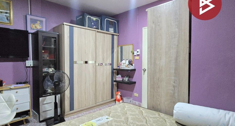 Reihenhaus zum Kauf mit 3 Zimmer in Mueang Samut Prakan, Samut Prakan