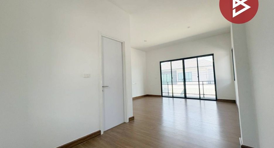 Casa en venta de 3 habitaciones en Bang Kruai, Nonthaburi