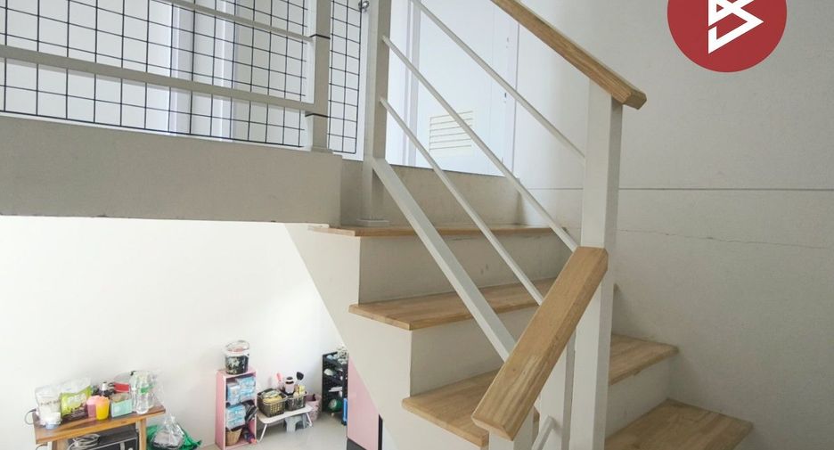 Reihenhaus zum Kauf mit 3 Zimmer in Bang Phli, Samut Prakan
