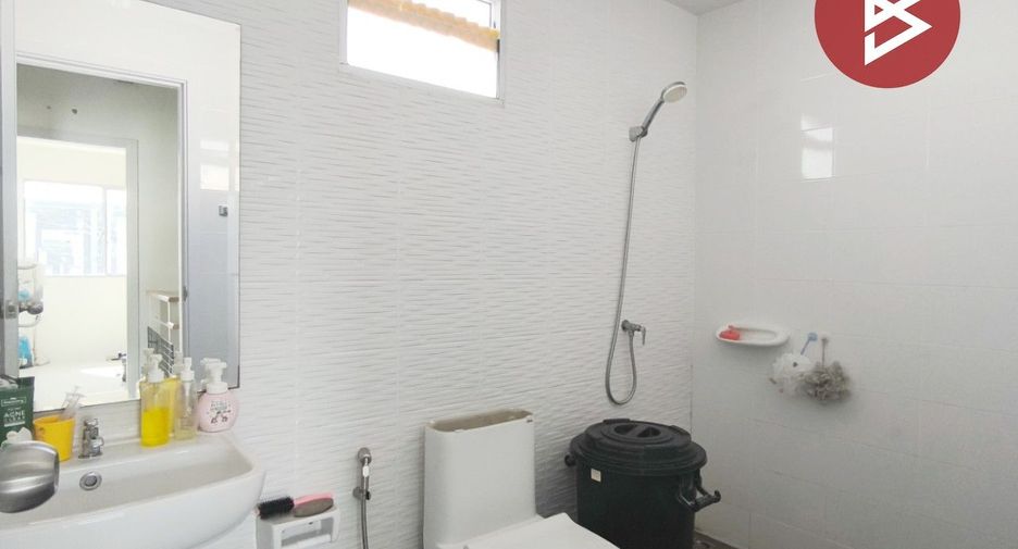 Reihenhaus zum Kauf mit 3 Zimmer in Bang Phli, Samut Prakan