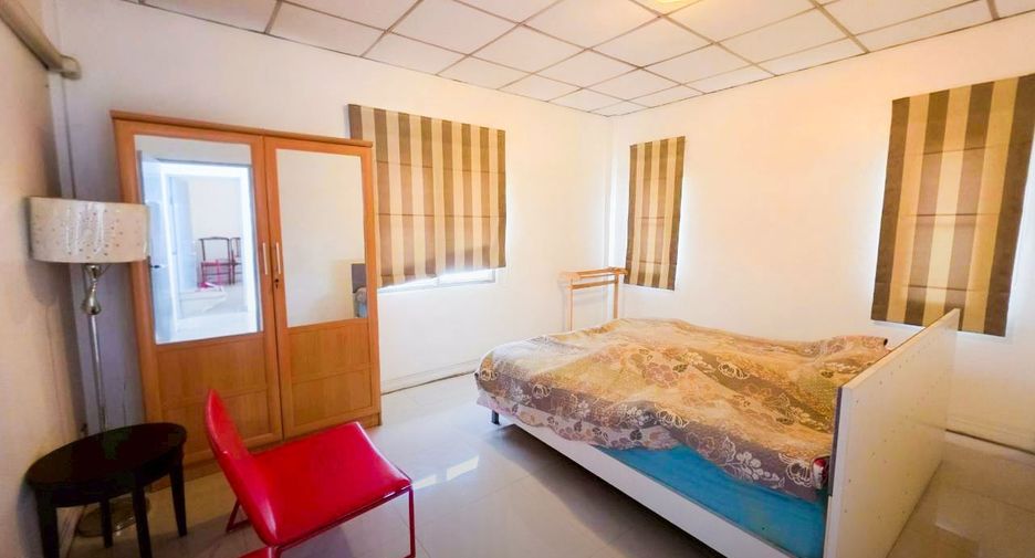 Haus zum Kauf mit 4 Zimmer in Thanyaburi, Pathum Thani