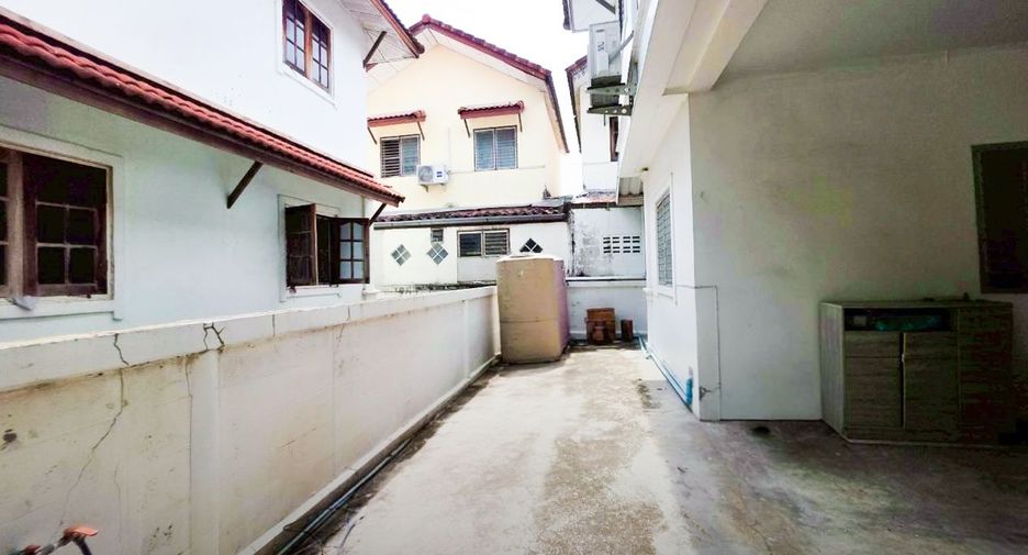 Haus zum Kauf mit 4 Zimmer in Thanyaburi, Pathum Thani