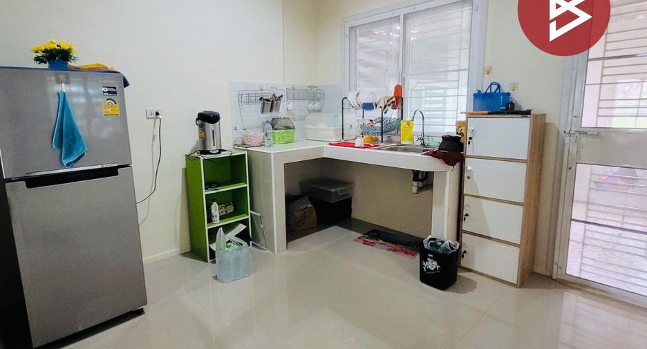 For sale 2 ベッドルーム townhouse in Mueang Rayong, Rayong