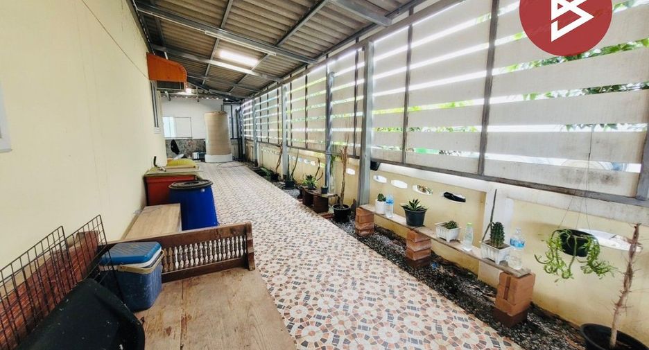 For sale 2 ベッドルーム townhouse in Mueang Rayong, Rayong