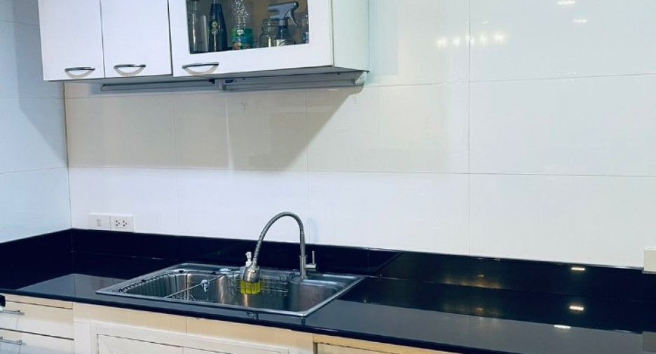 For sale 1 bed condo in Chatuchak, Bangkok