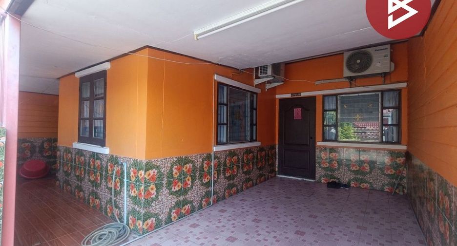 Casa adosada en venta de 2 habitaciones en Phra Samut Chedi, Samut Prakan