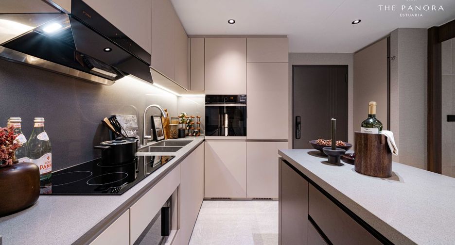 For sale 3 bedrooms condo in Sattahip, Chonburi